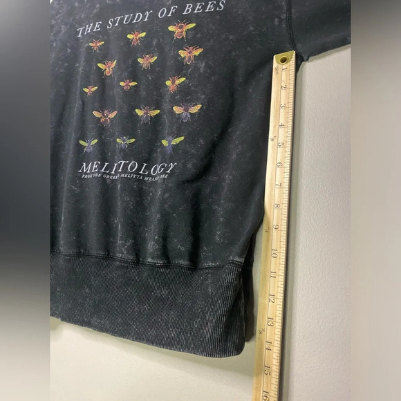 Fifth Sun womens Study of Bees Sweatshirt size small - Picture 6 of 8
